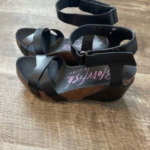 Blowfish Malibu woman’s shoes size 6
